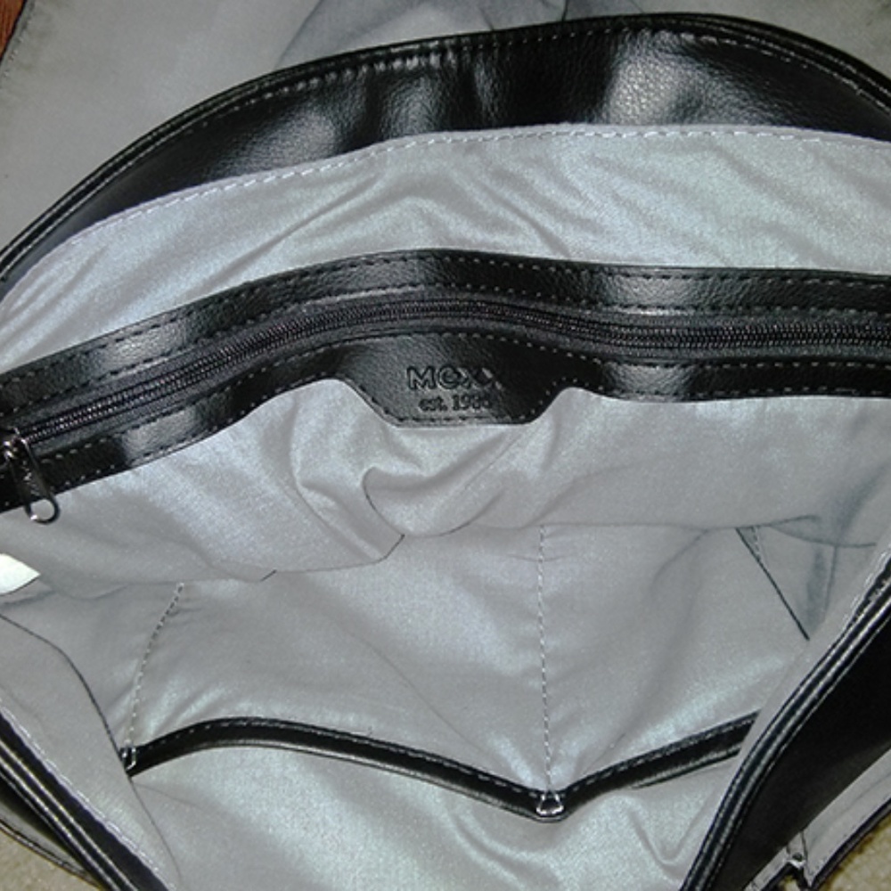 Mexx Messenger Bag - Picture 7 of 7